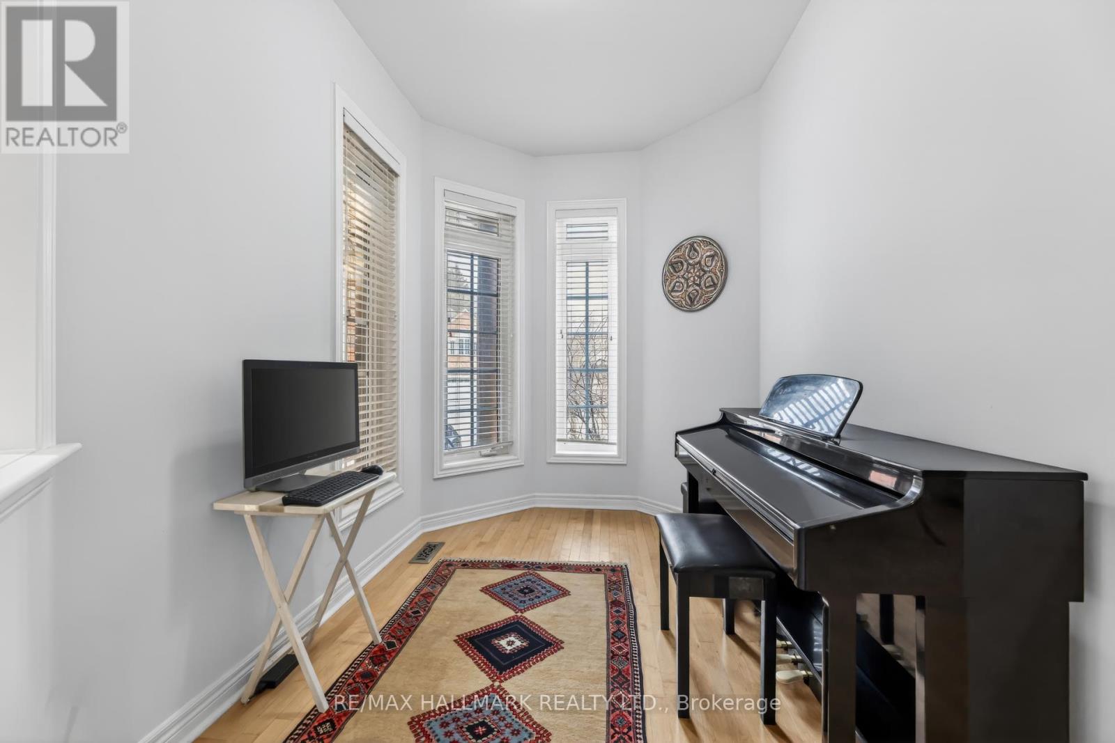 76 WESTBURY COURT, Richmond Hill (Westbrook), Ontario, L4S2L2 — Photo 9