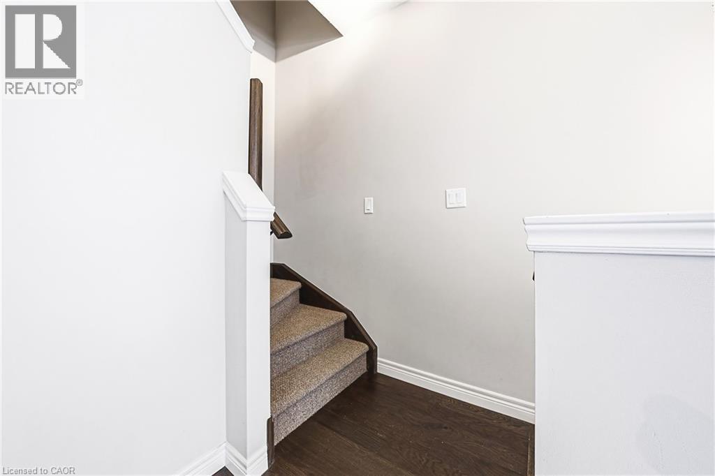 4 BIRD Lane, Ancaster, Ontario, L9G0G7 — Photo 7