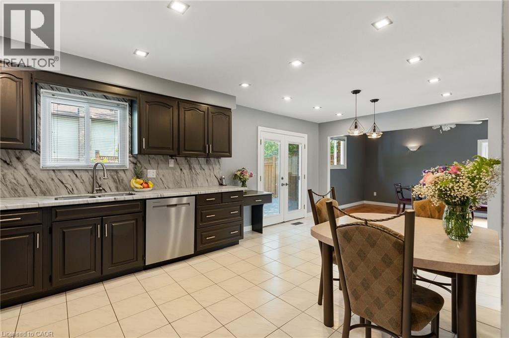 25 BURKE Drive, Caledonia, Ontario, N3W1C3 — Photo 13