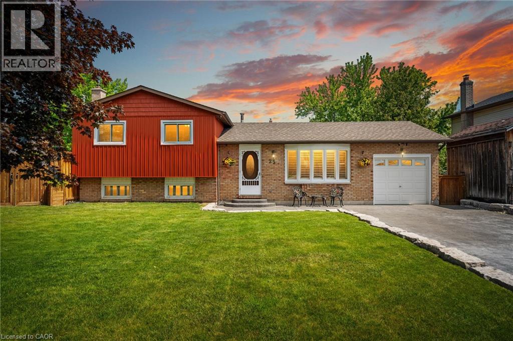 25 BURKE Drive, Caledonia, Ontario, N3W1C3 — Photo 2