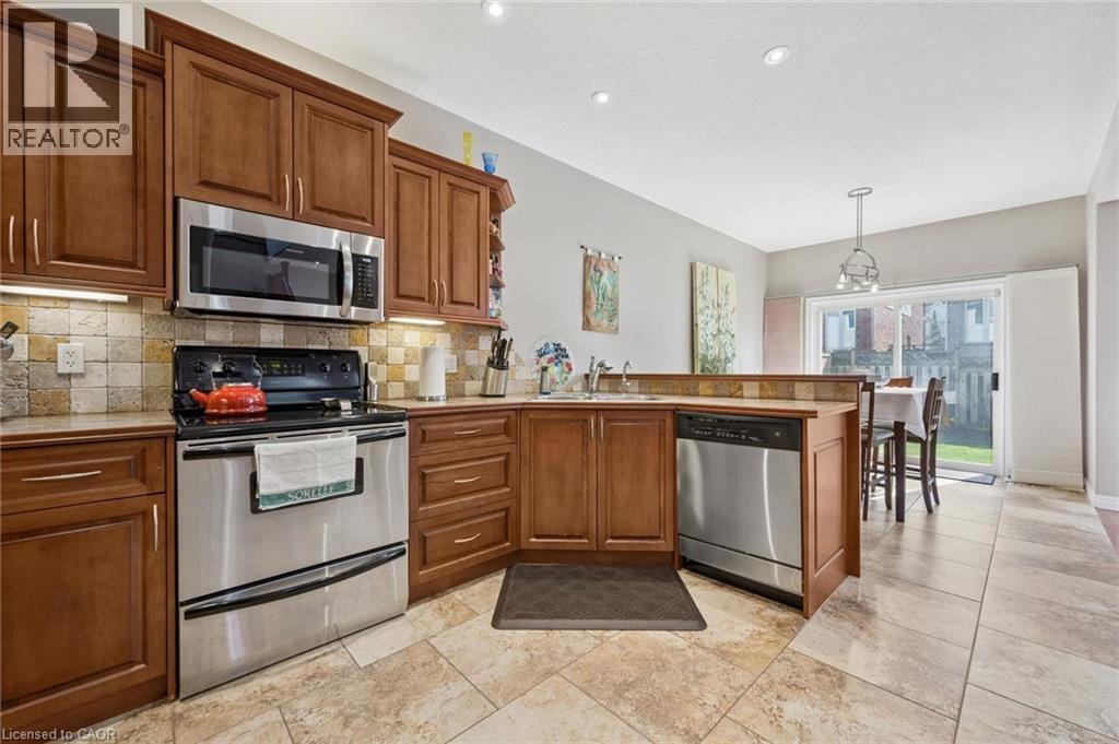 302 RED OSIER Road, Waterloo, Ontario, N2V2V7 — Photo 10