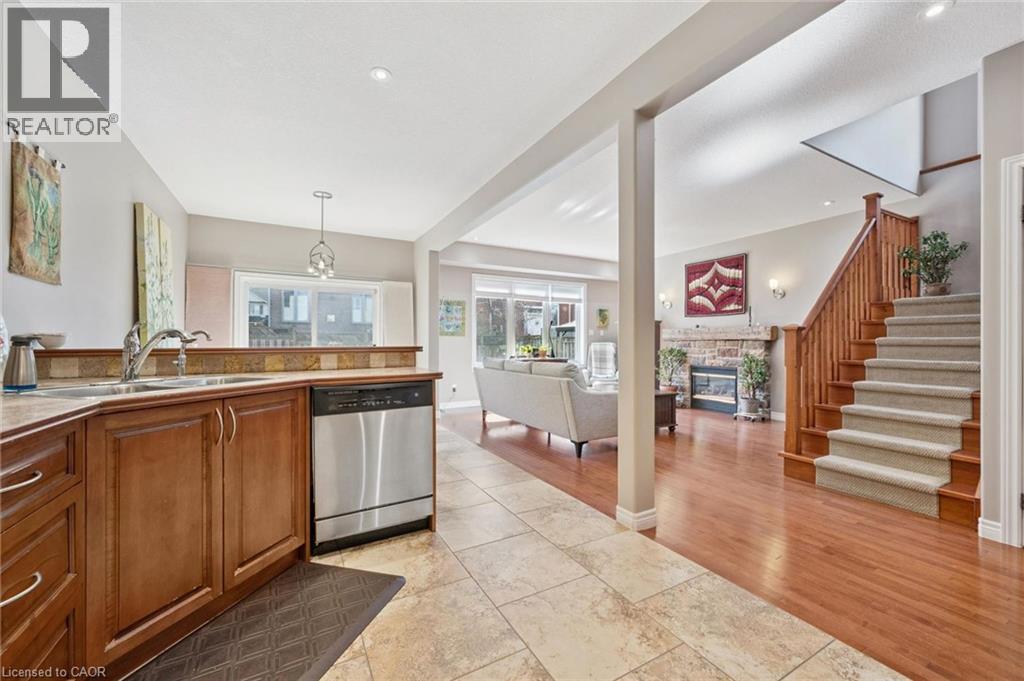 302 RED OSIER Road, Waterloo, Ontario, N2V2V7 — Photo 11