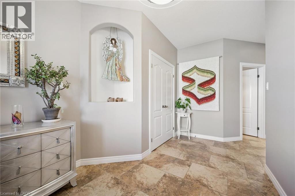 302 RED OSIER Road, Waterloo, Ontario, N2V2V7 — Photo 6