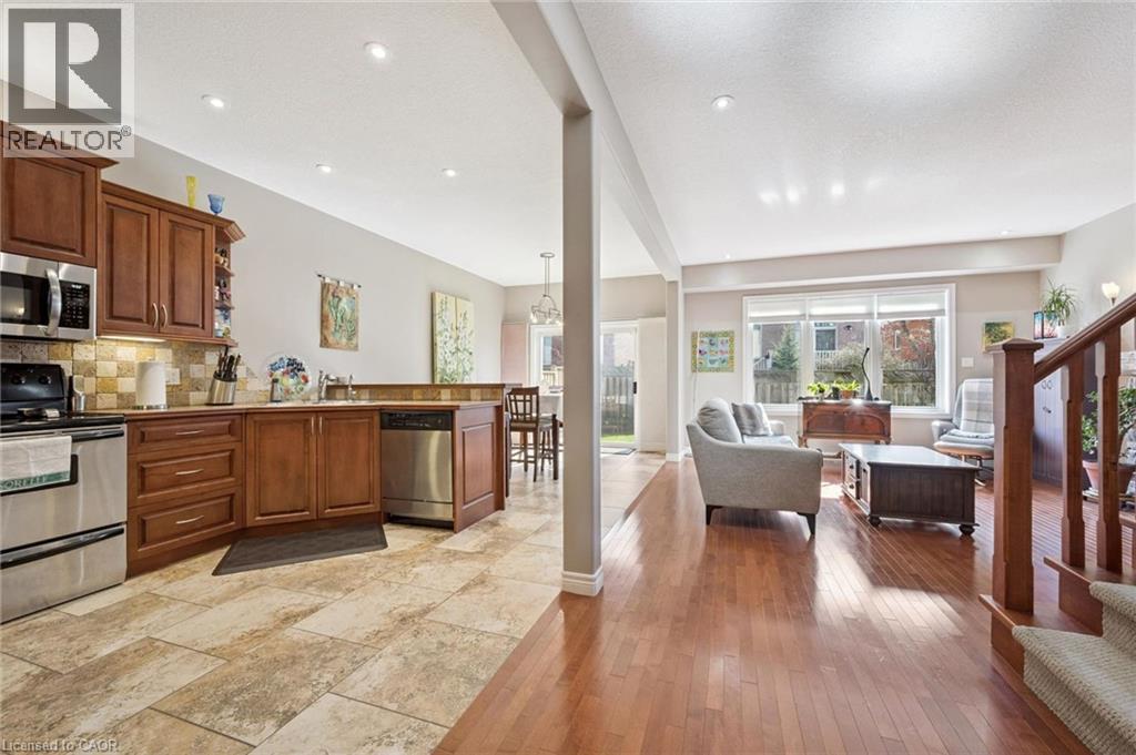 302 RED OSIER Road, Waterloo, Ontario, N2V2V7 — Photo 7