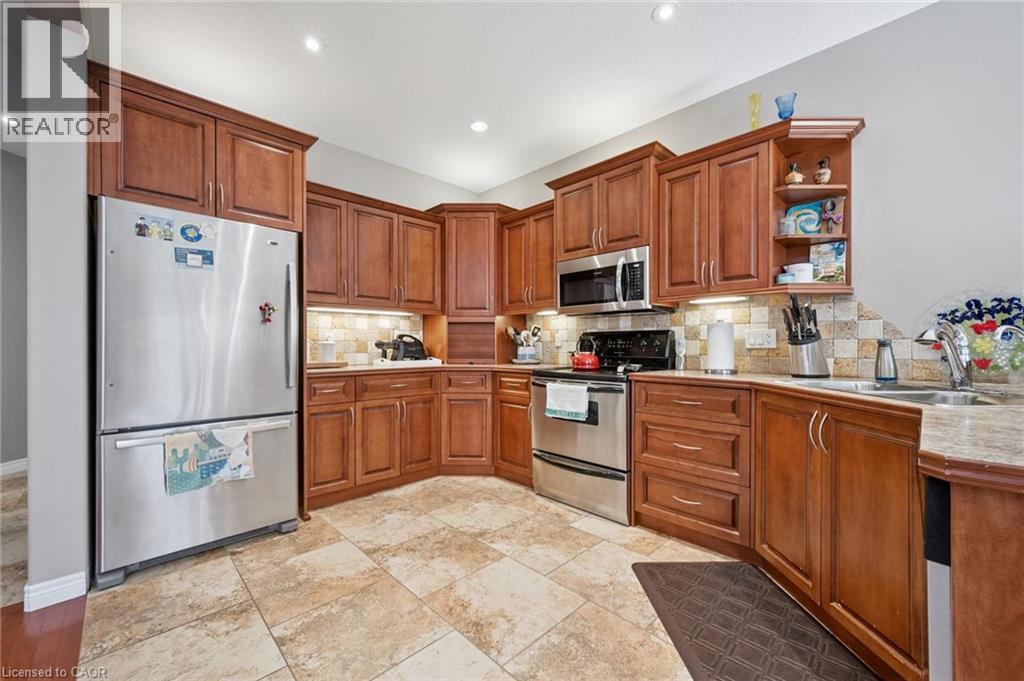 302 RED OSIER Road, Waterloo, Ontario, N2V2V7 — Photo 8