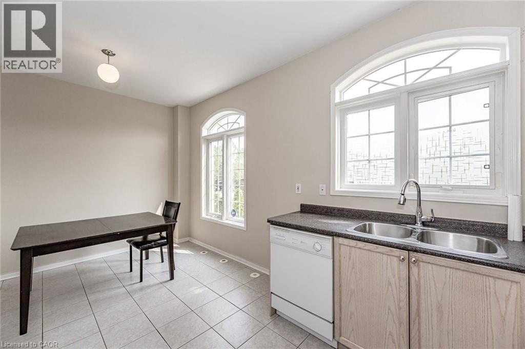 2367 SUTTON Drive, Burlington, Ontario, L7L6Y6 — Photo 15