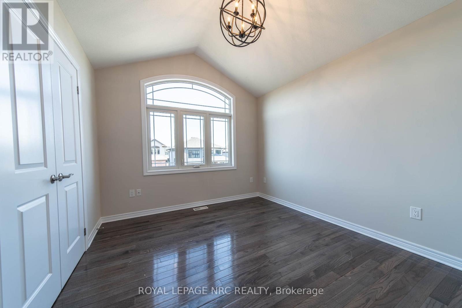 1 SPARKLE DRIVE, Thorold (Rolling Meadows), Ontario, L0S1A0 — Photo 19