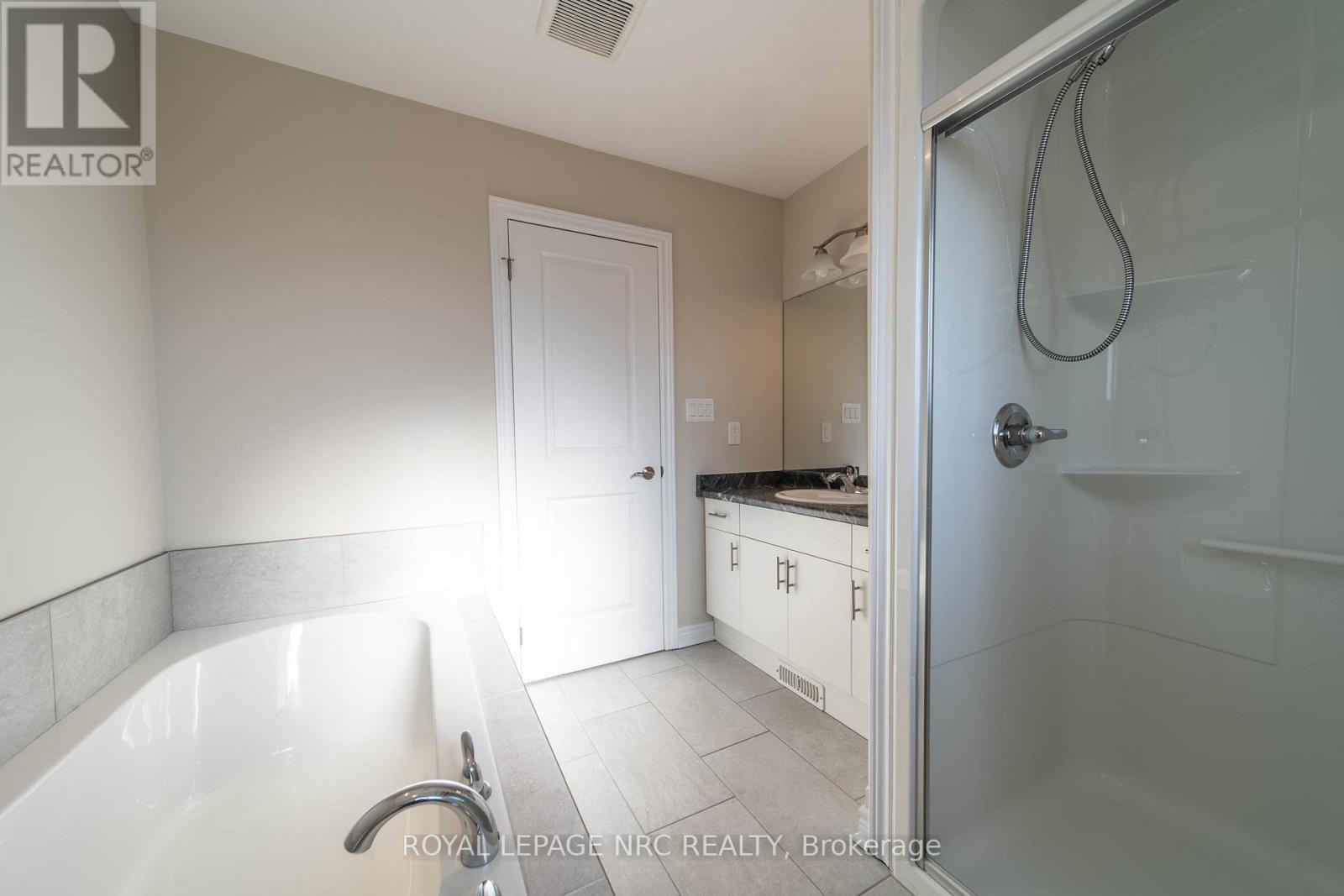 1 SPARKLE DRIVE, Thorold (Rolling Meadows), Ontario, L0S1A0 — Photo 27