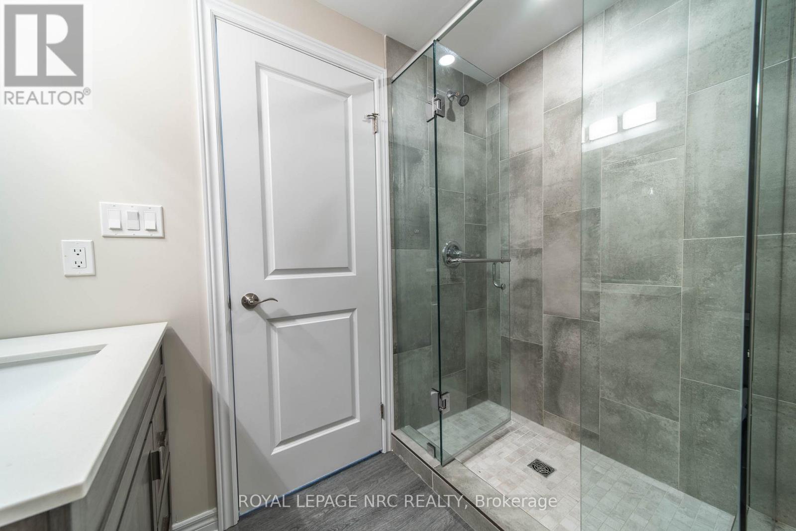 1 SPARKLE DRIVE, Thorold (Rolling Meadows), Ontario, L0S1A0 — Photo 32