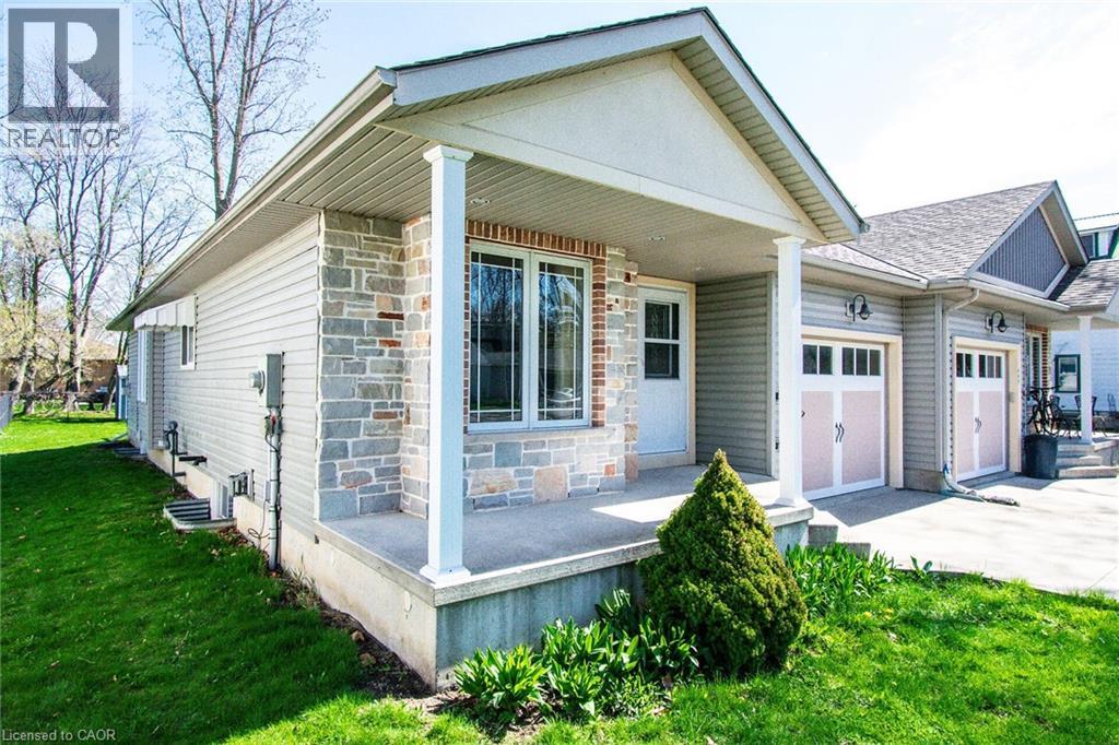 145 FAIRVIEW Avenue E, Dunnville, Ontario, N1A1B2 — Photo 2