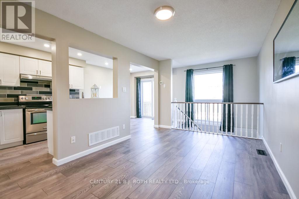 92 CUNNINGHAM DRIVE, Barrie (Ardagh), Ontario, L4N8L5 — Photo 7