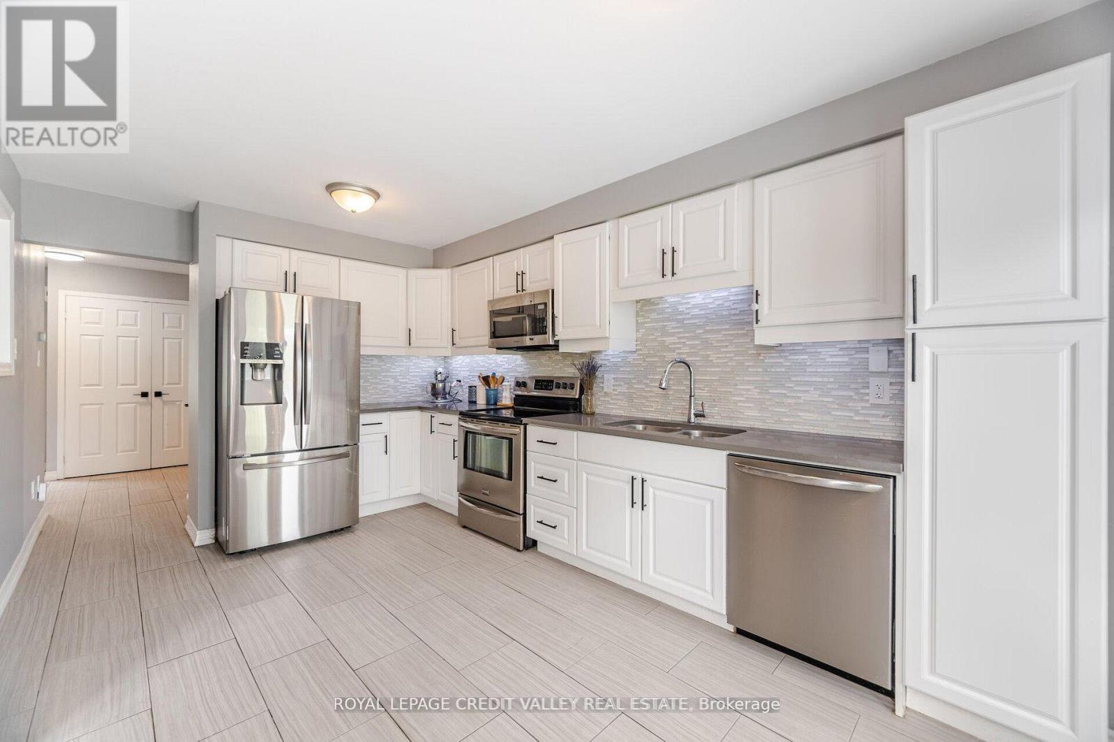 56 VALONIA DRIVE, Brampton (Brampton North), Ontario, L6V4K1 — Photo 14