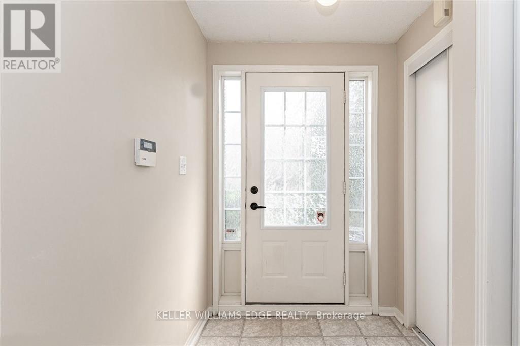 2367 SUTTON DRIVE, Burlington (Orchard), Ontario, L7L6Y6 — Photo 4