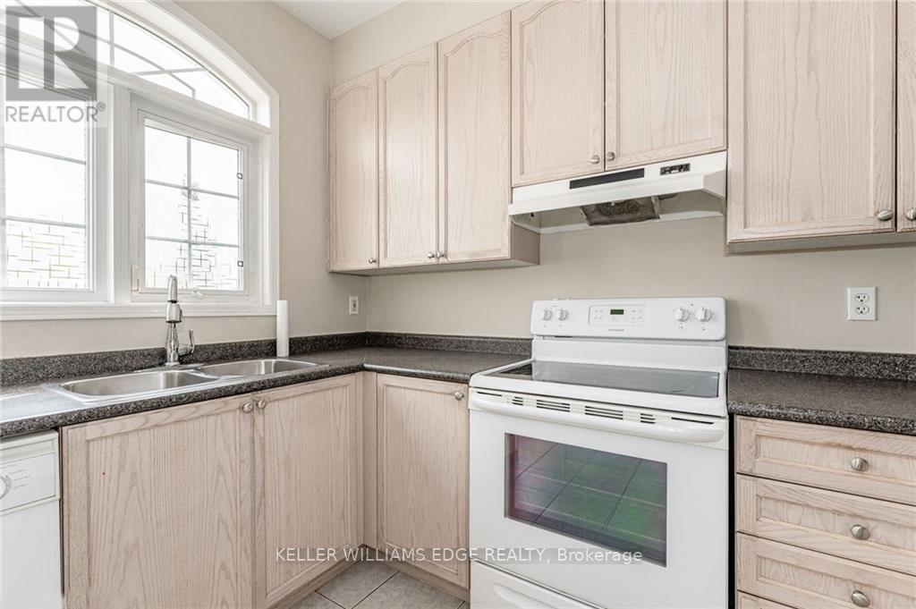 2367 SUTTON DRIVE, Burlington (Orchard), Ontario, L7L6Y6 — Photo 6