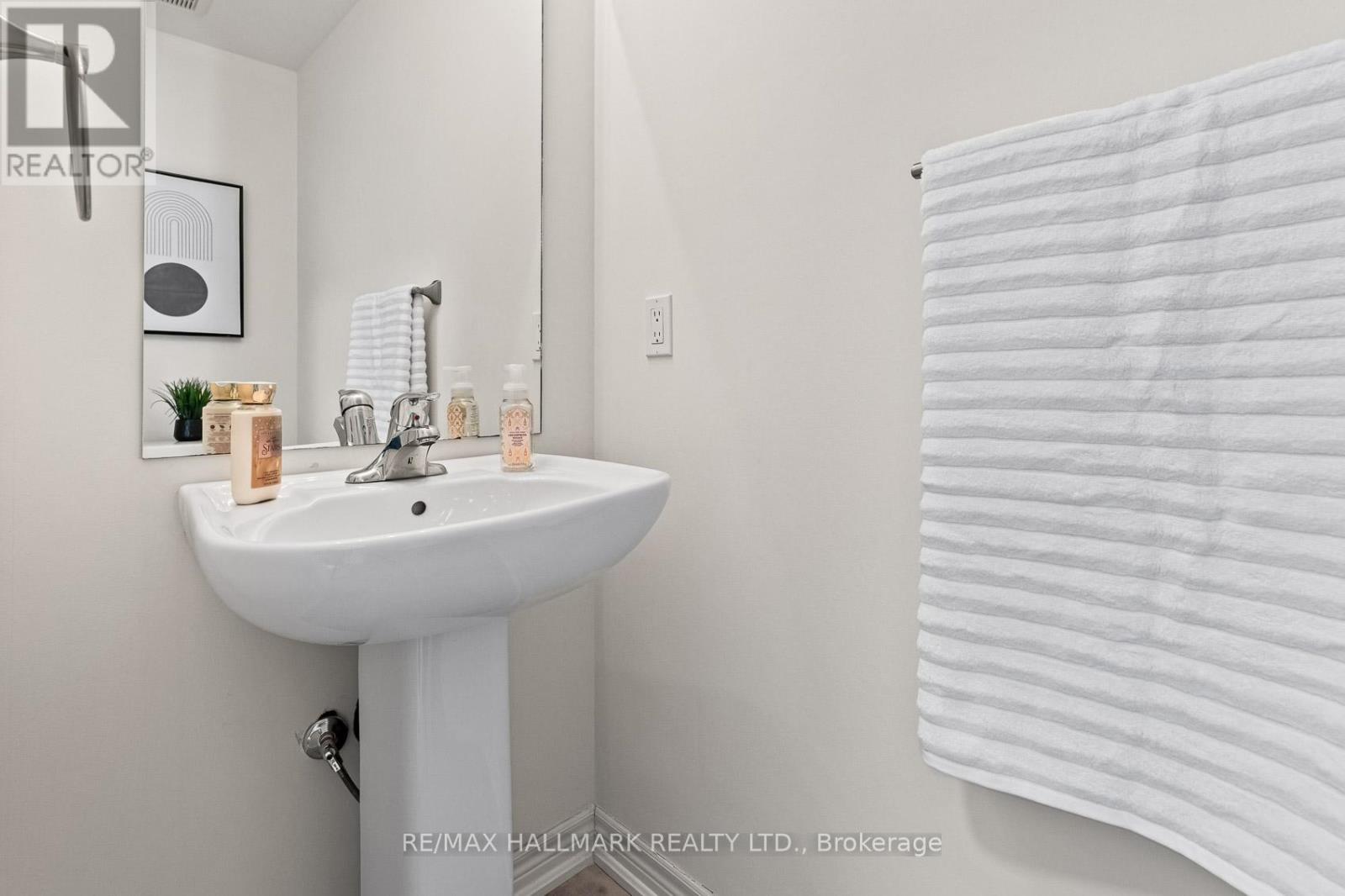 283 SKINNER ROAD, Hamilton (Waterdown), Ontario, L8B1W5 — Photo 4