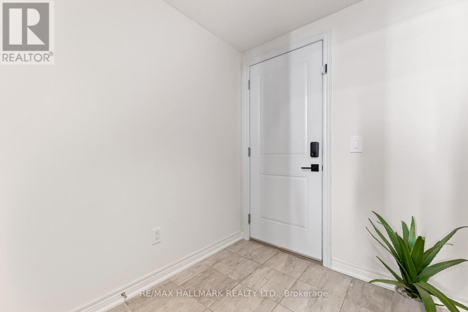 283 SKINNER ROAD, Hamilton (Waterdown), Ontario, L8B1W5 — Photo 6