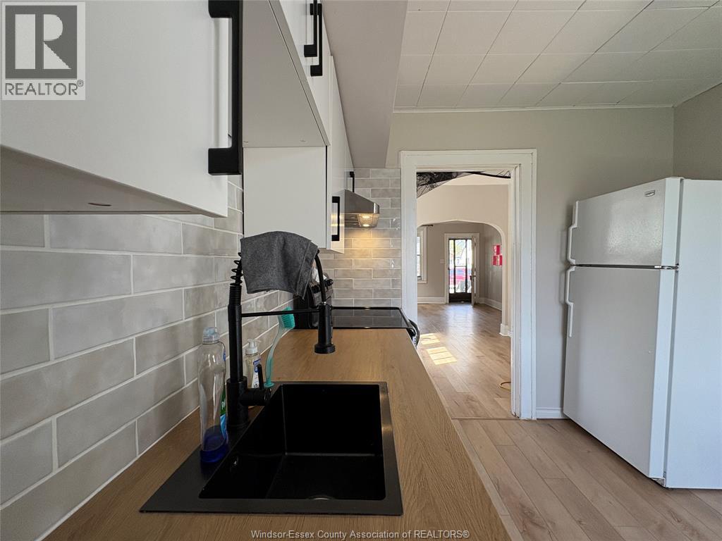 944 MCKAY Unit# MAIN, Windsor, Ontario, N9B2A5 — Photo 3