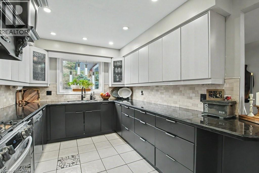 2324 HOMER Drive, Burlington, Ontario, L7P4V4 — Photo 14