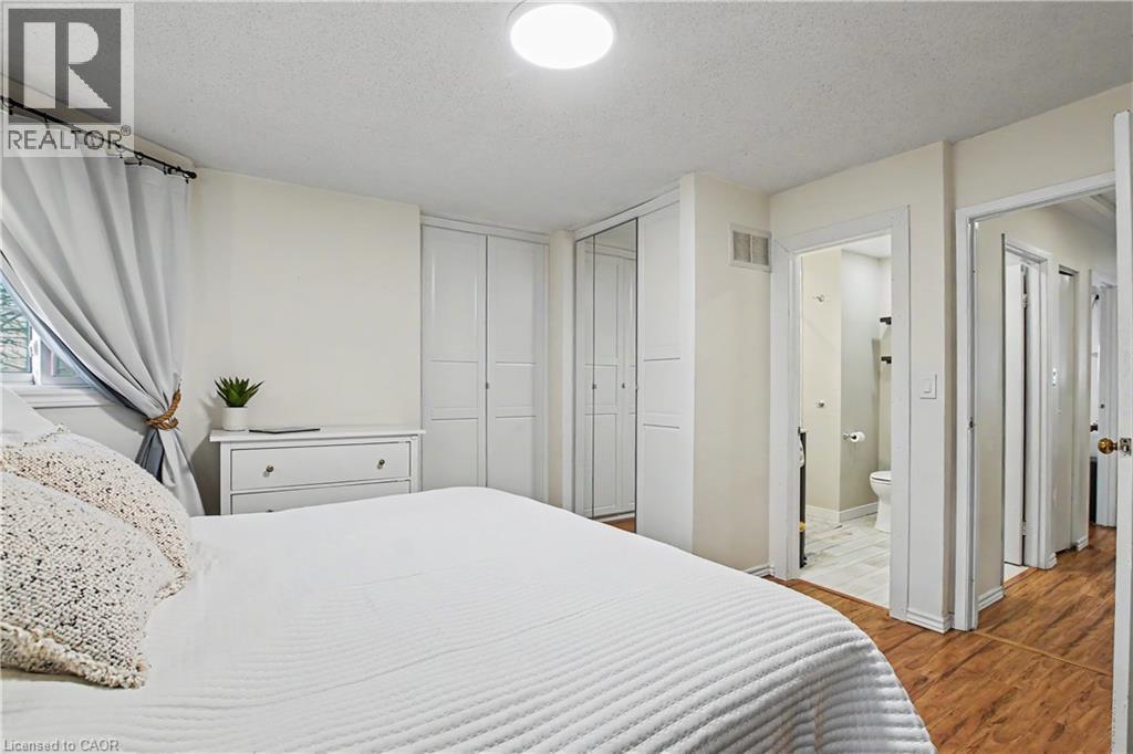 10 HOLBORN Court Unit# 49, Kitchener, Ontario, N2A3Y9 — Photo 20