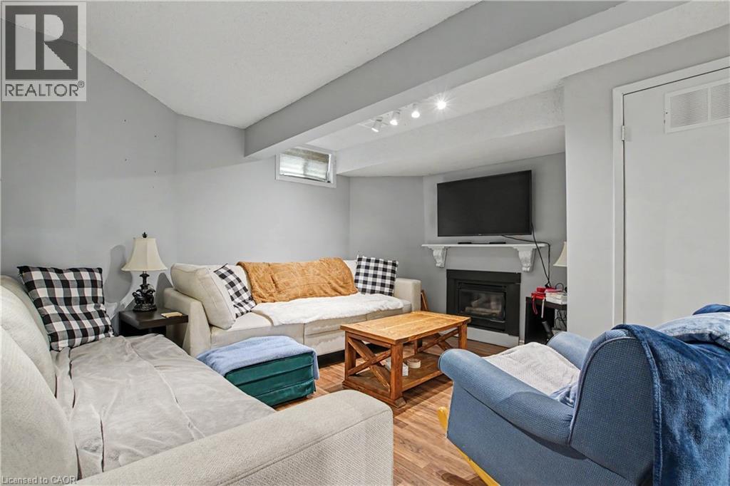 10 HOLBORN Court Unit# 49, Kitchener, Ontario, N2A3Y9 — Photo 22