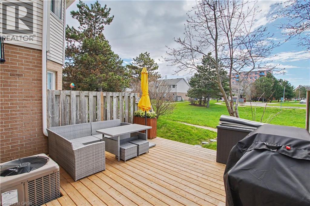 10 HOLBORN Court Unit# 49, Kitchener, Ontario, N2A3Y9 — Photo 28