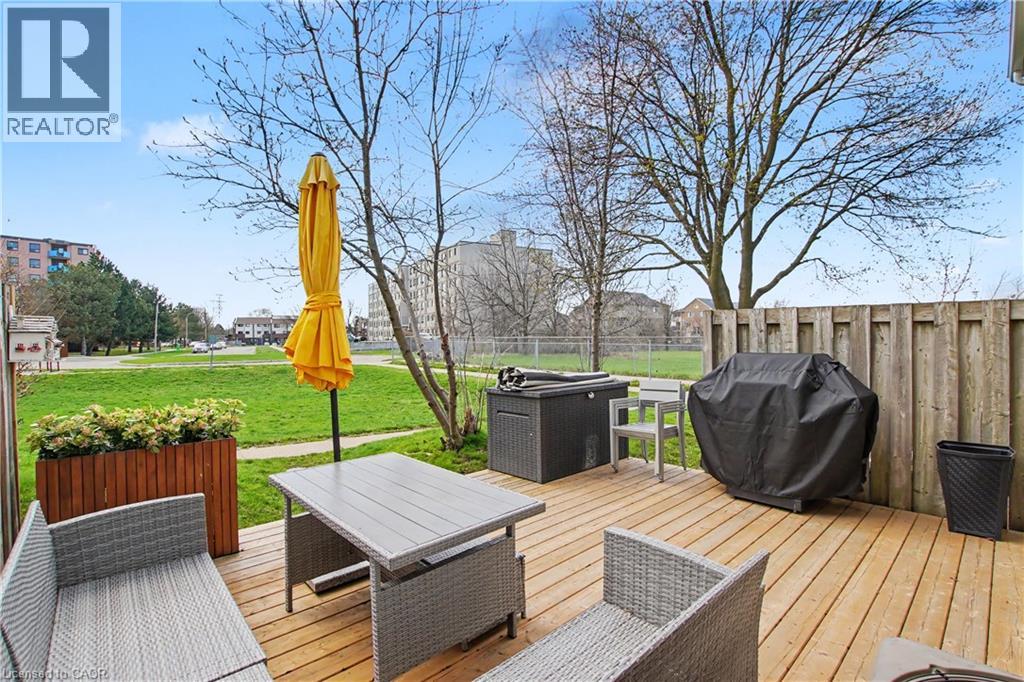 10 HOLBORN Court Unit# 49, Kitchener, Ontario, N2A3Y9 — Photo 29