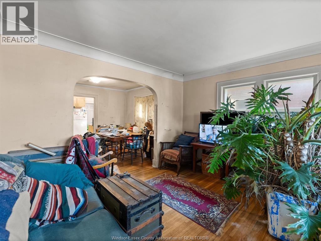 1560-1562 DOUGALL AVENUE, Windsor, Ontario, N8X1S1 — Photo 4