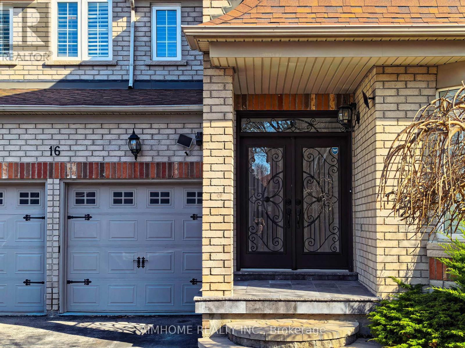 16 CHASSER DRIVE, Markham (Greensborough), Ontario, L6E1K4 — Photo 2