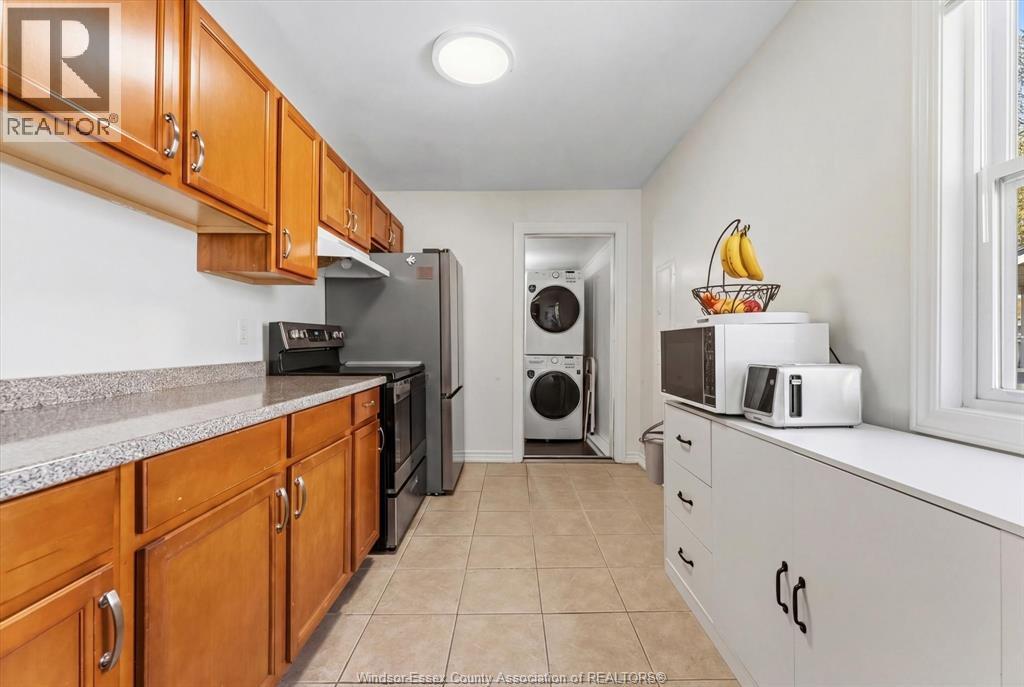 2383 ELSMERE, Windsor, Ontario, N8W2C9 — Photo 11