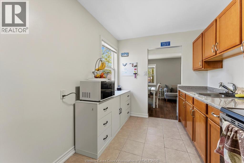 2383 ELSMERE, Windsor, Ontario, N8W2C9 — Photo 13