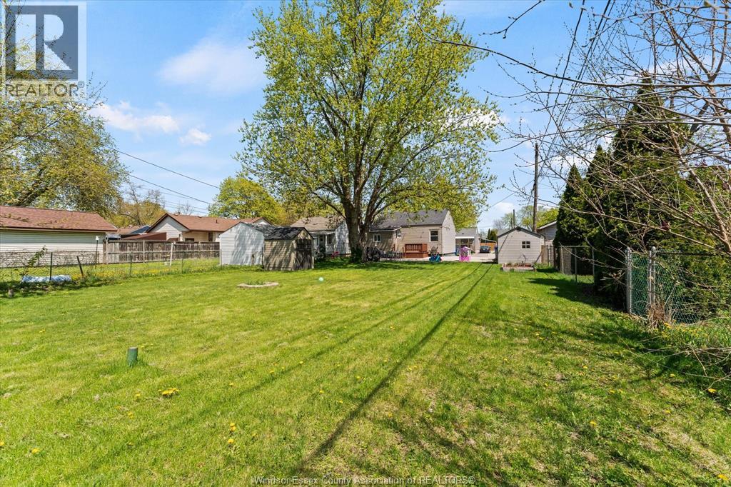 2383 ELSMERE, Windsor, Ontario, N8W2C9 — Photo 18