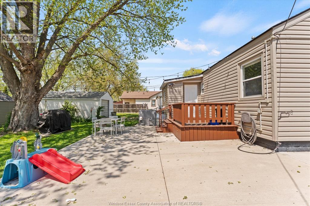 2383 ELSMERE, Windsor, Ontario, N8W2C9 — Photo 22
