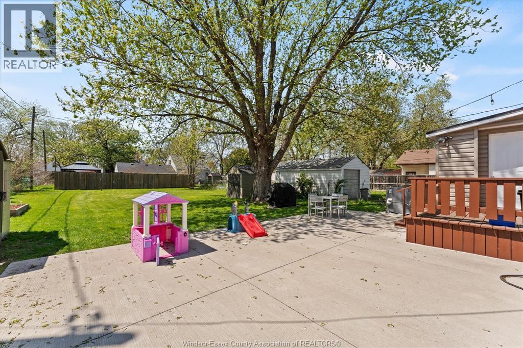 2383 ELSMERE, Windsor, Ontario, N8W2C9 — Photo 23