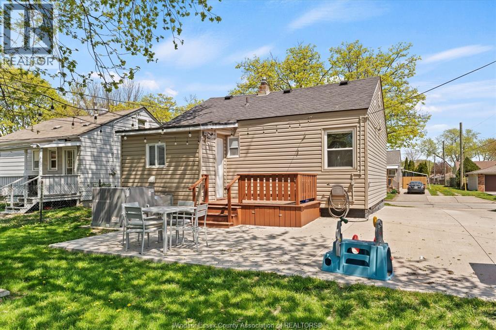 2383 ELSMERE, Windsor, Ontario, N8W2C9 — Photo 24