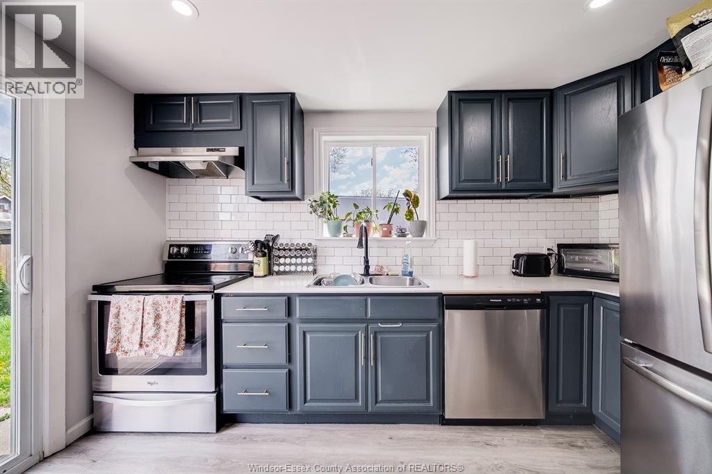 2210 JANETTE, Windsor, Ontario, N8X1Z8 — Photo 11