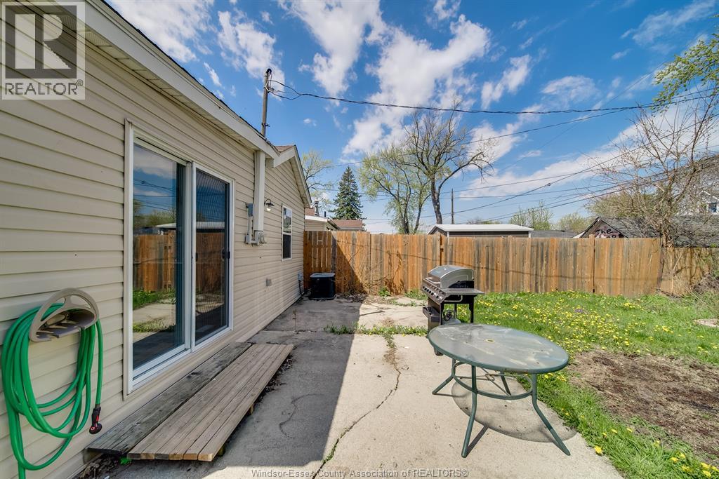 2210 JANETTE, Windsor, Ontario, N8X1Z8 — Photo 29