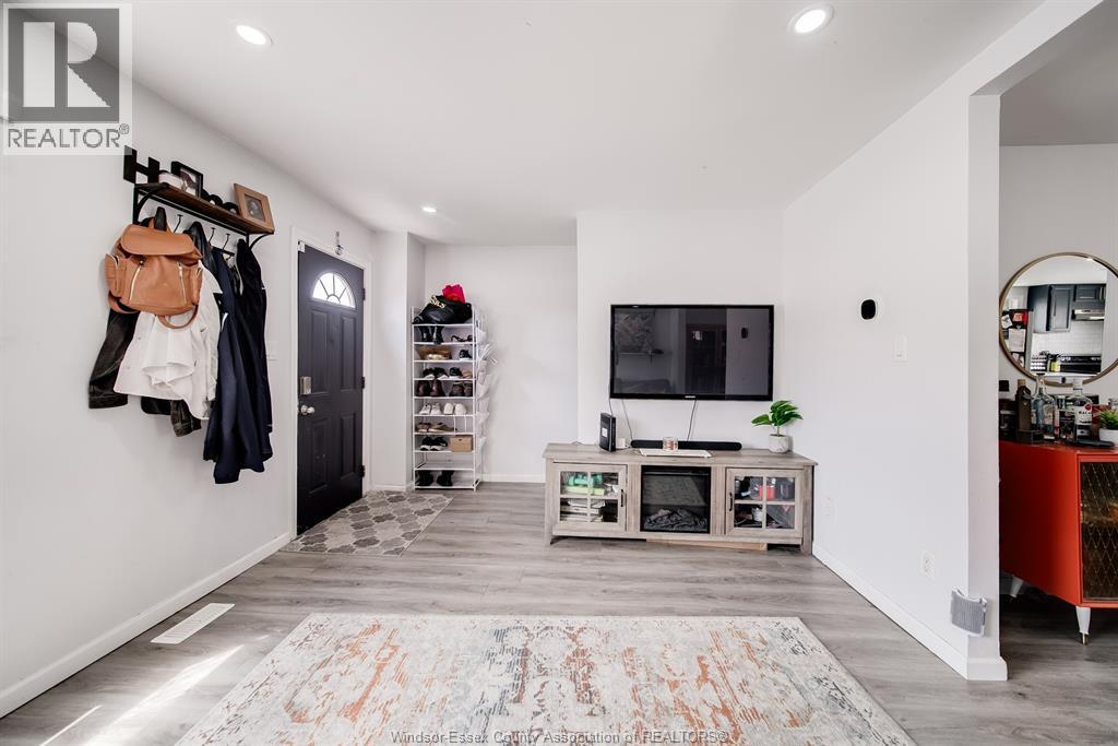 2210 JANETTE, Windsor, Ontario, N8X1Z8 — Photo 6