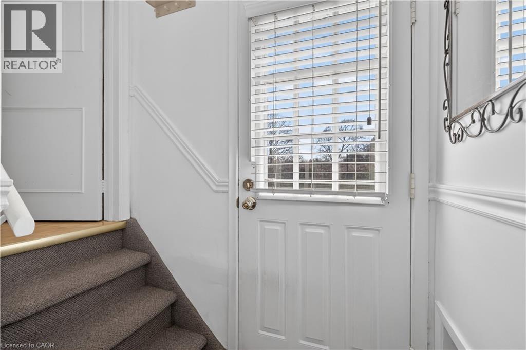 1055 SHEPHERD'S Drive, Burlington, Ontario, L7T3R4 — Photo 21