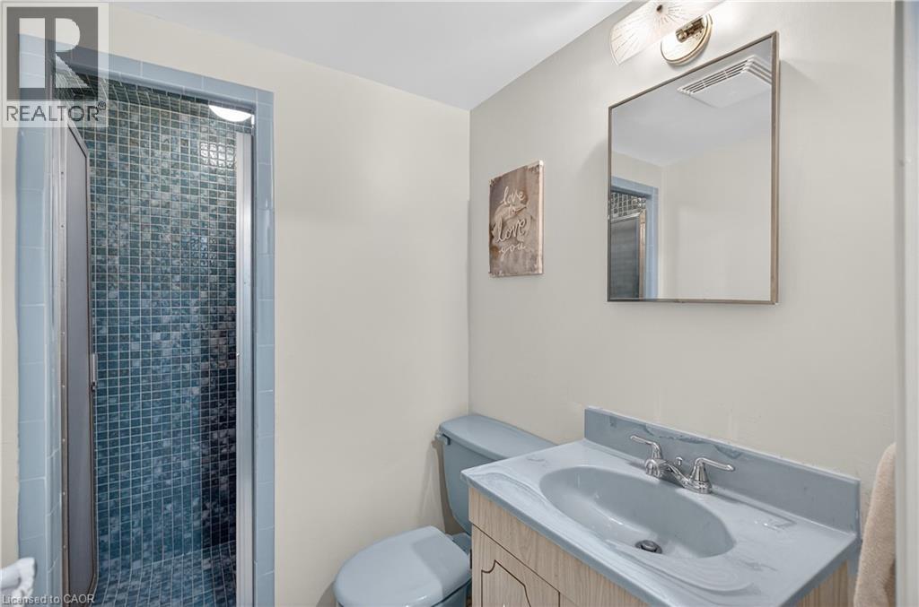 1055 SHEPHERD'S Drive, Burlington, Ontario, L7T3R4 — Photo 28