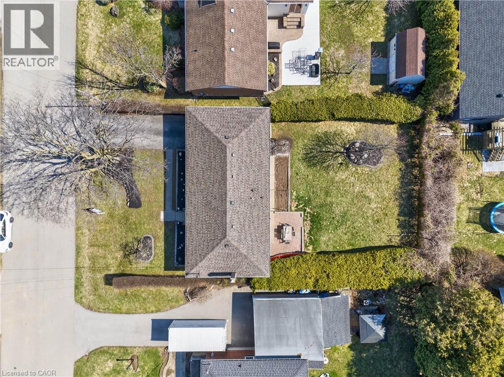 1055 SHEPHERD'S Drive, Burlington, Ontario, L7T3R4 — Photo 38