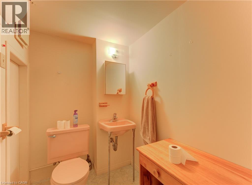 98 SHEA Crescent, Kitchener, Ontario, N2E1E8 — Photo 21