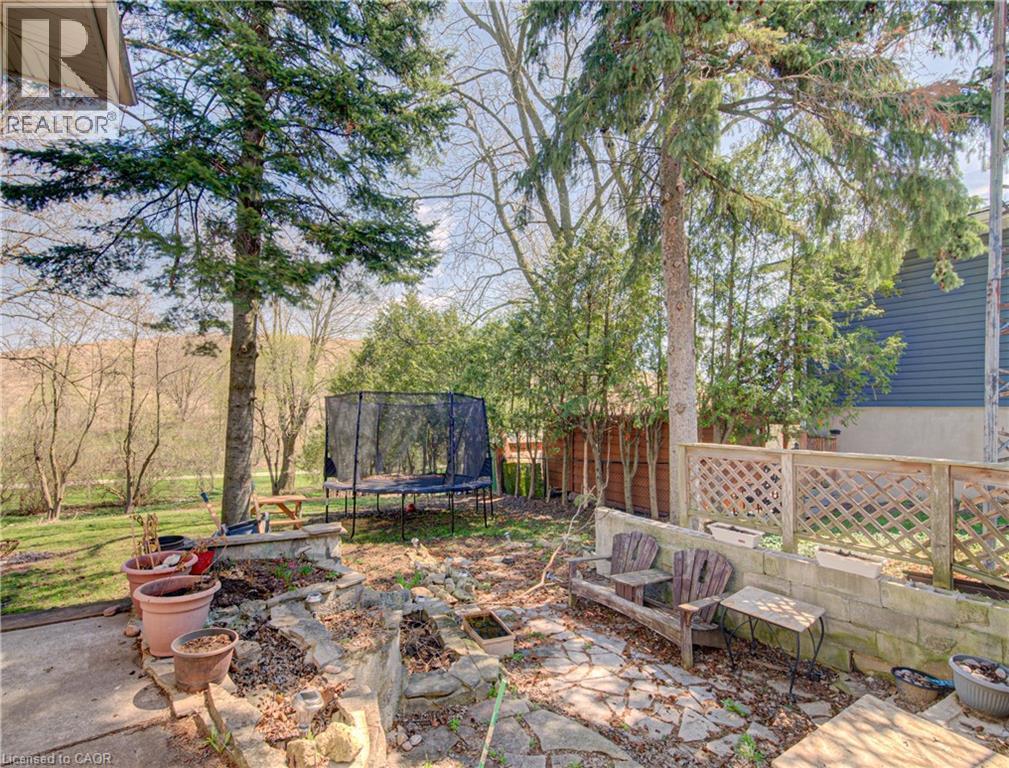 98 SHEA Crescent, Kitchener, Ontario, N2E1E8 — Photo 26