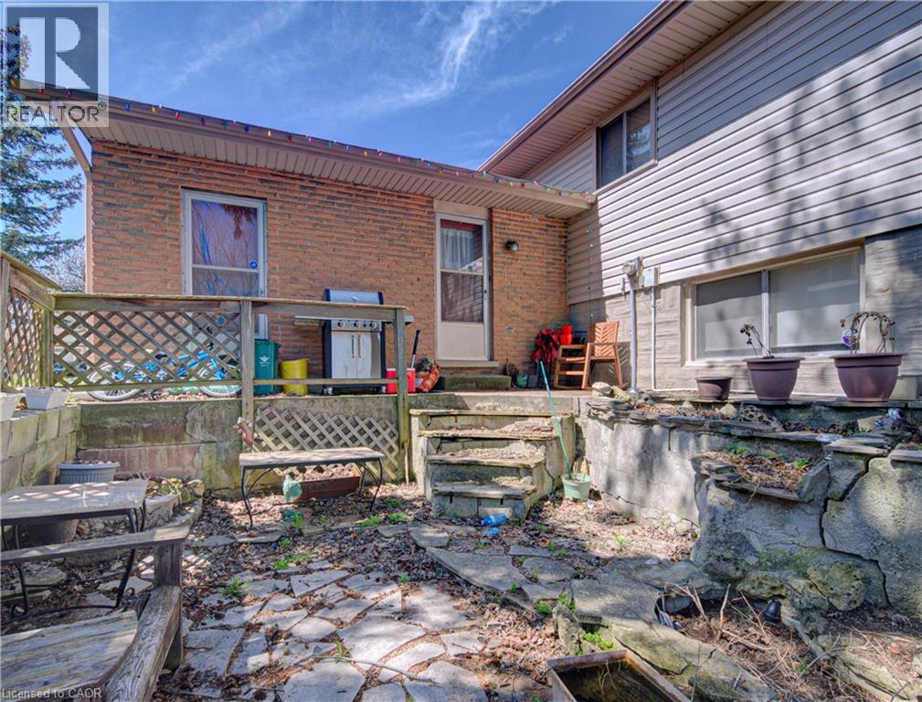 98 SHEA Crescent, Kitchener, Ontario, N2E1E8 — Photo 29