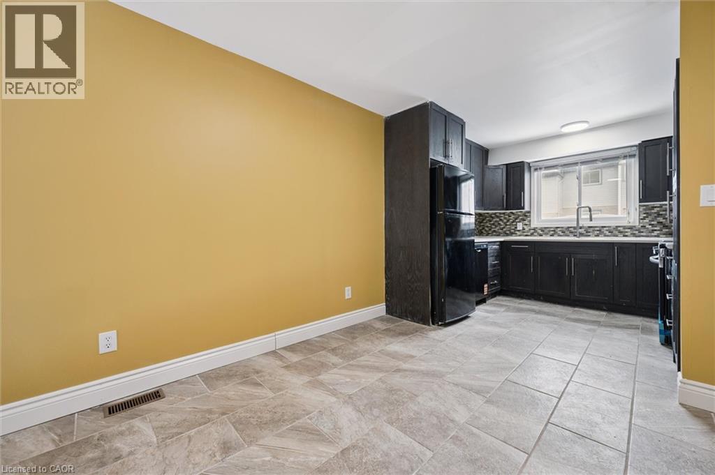 589 BEECHWOOD Drive Unit# 43, Waterloo, Ontario, N2T2K9 — Photo 13