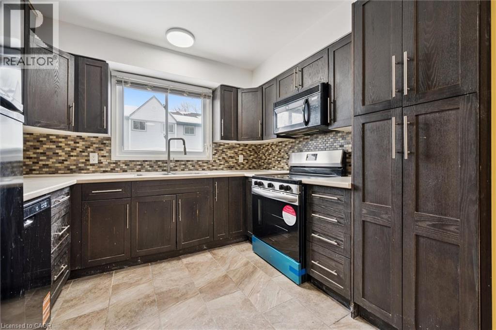 589 BEECHWOOD Drive Unit# 43, Waterloo, Ontario, N2T2K9 — Photo 14