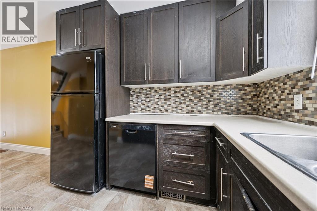 589 BEECHWOOD Drive Unit# 43, Waterloo, Ontario, N2T2K9 — Photo 16