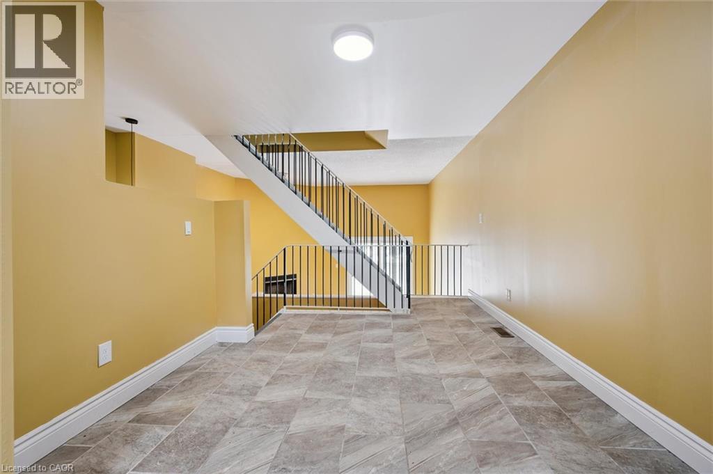 589 BEECHWOOD Drive Unit# 43, Waterloo, Ontario, N2T2K9 — Photo 18
