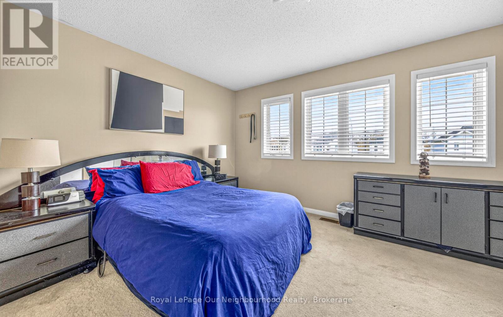 1581 SARASOTA CRESCENT, Oshawa (Samac), Ontario, L1G8G1 — Photo 12