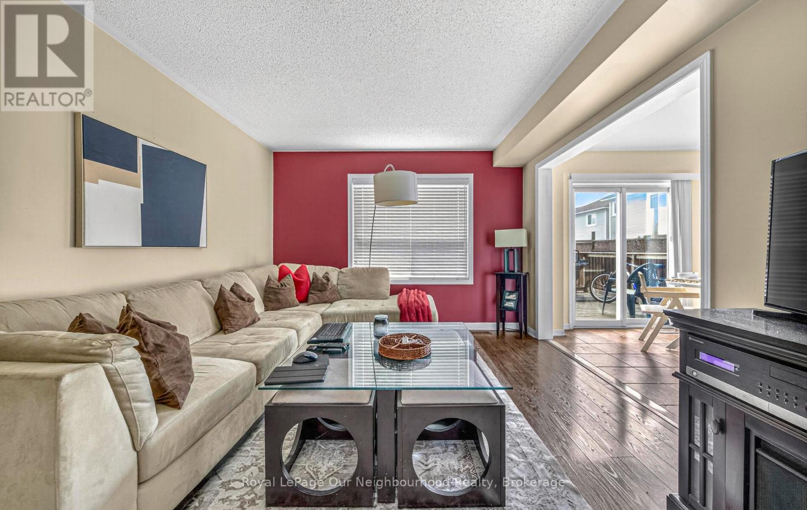 1581 SARASOTA CRESCENT, Oshawa (Samac), Ontario, L1G8G1 — Photo 5