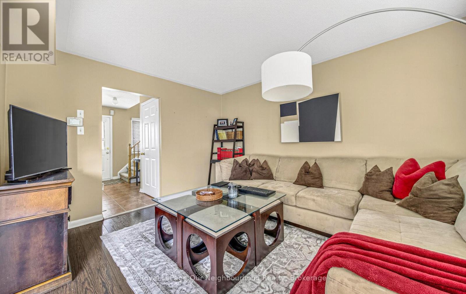 1581 SARASOTA CRESCENT, Oshawa (Samac), Ontario, L1G8G1 — Photo 8